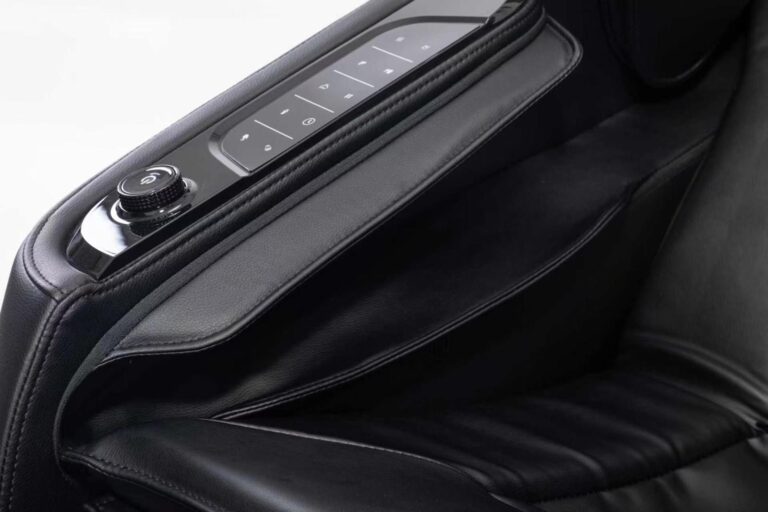 Chilink First massage chair armrest quick-control panel
